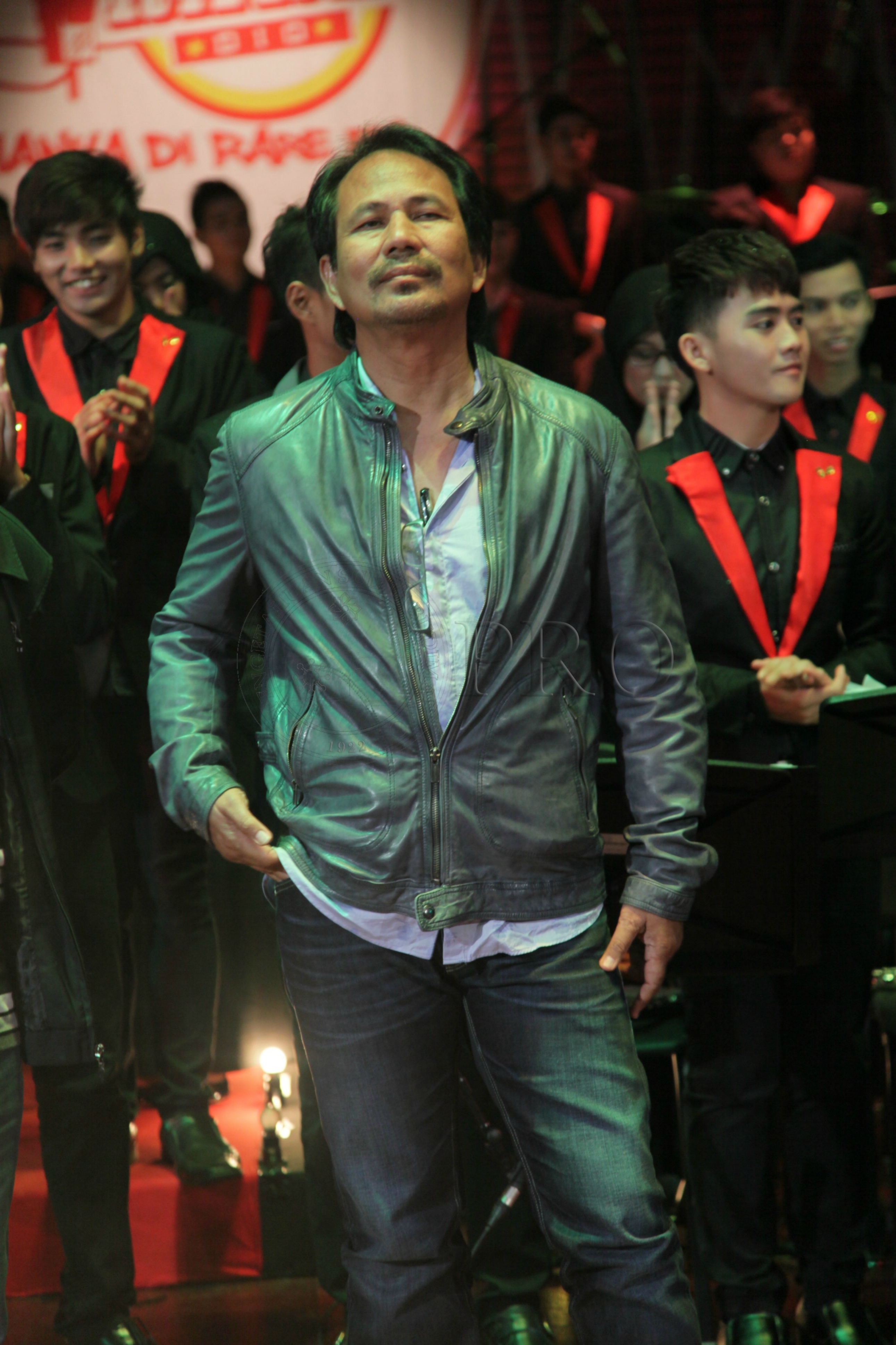 PRO 14 29 RARE IMG 0670